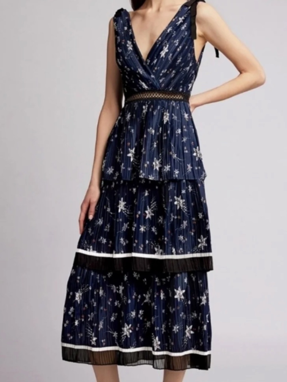 Self Portrait Tiered Star Satin Printed Dress Navy Pleated Womens Size 4 US
